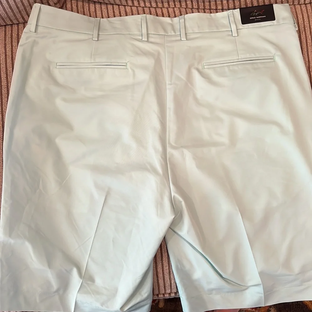 Greg Norman Golf shorts